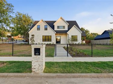 5304 Chippewa Drive, Dallas, TX 75212