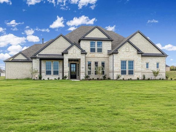 147 Hollingsworth Lane, Glenn Heights, TX 75154