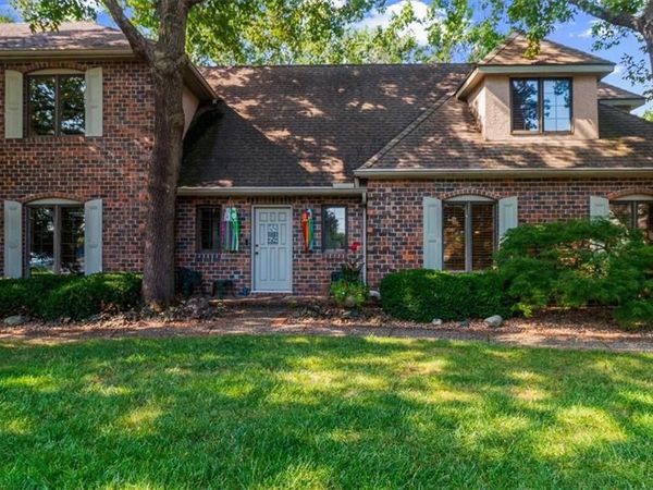4900 Whitney Drive, Independence, MO 64055