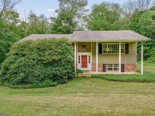 10 Longbridge Rd, Frankford, NJ 07826