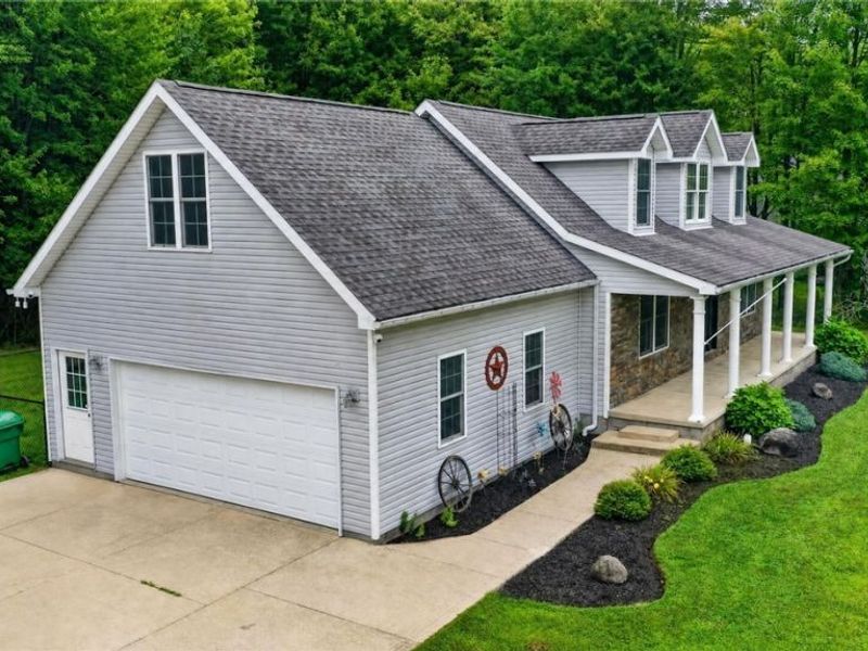 1310 Morning Star Drive, Roaming Shores, OH 44084 Photo 2