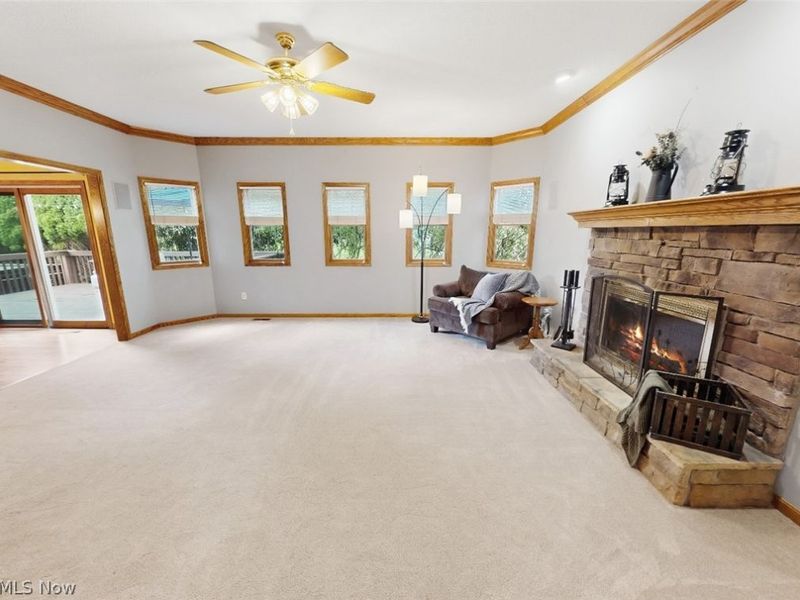 11065 Dunsby Avenue NW, Uniontown, OH 44685 Photo 14