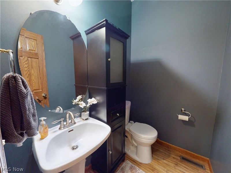11065 Dunsby Avenue NW, Uniontown, OH 44685 Photo 16