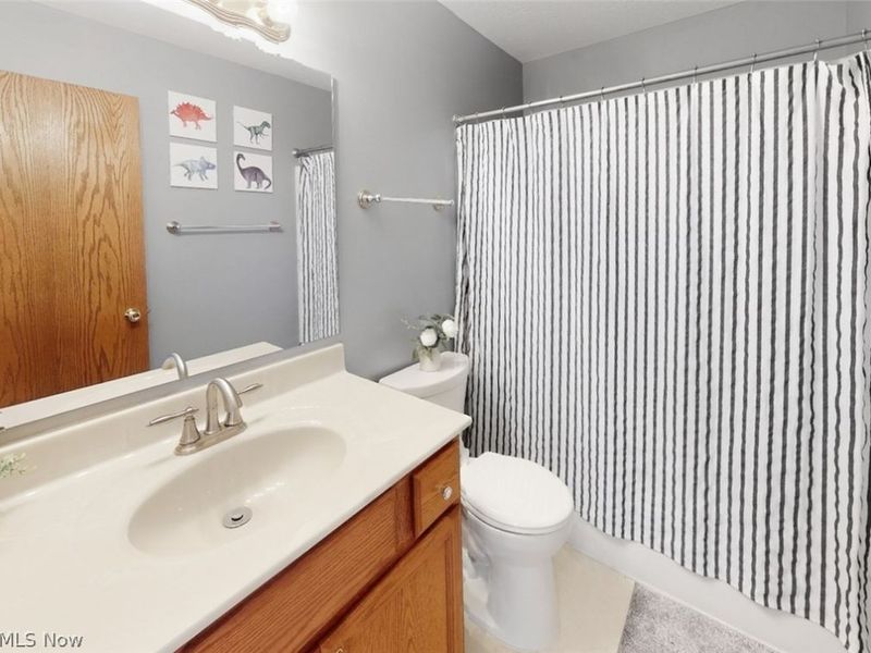 11065 Dunsby Avenue NW, Uniontown, OH 44685 Photo 23