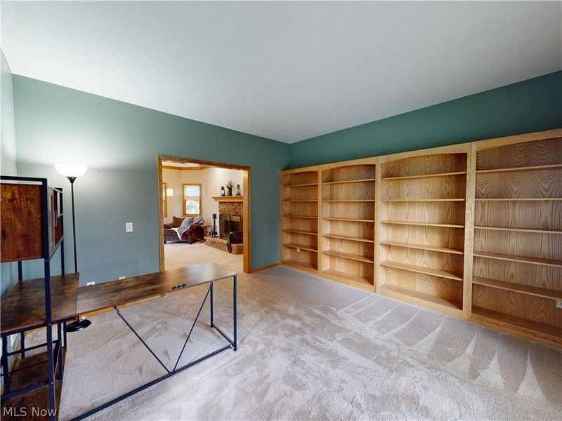 11065 Dunsby Avenue NW, Uniontown, OH 44685 Photo 3