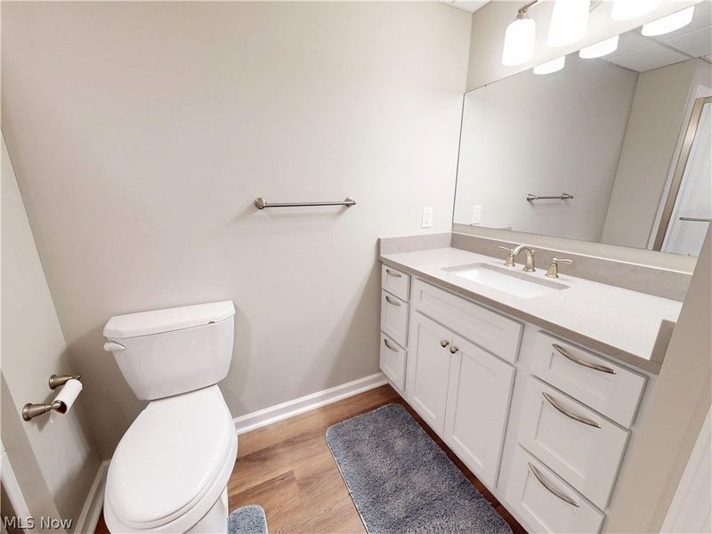 11065 Dunsby Avenue NW, Uniontown, OH 44685 Photo 30