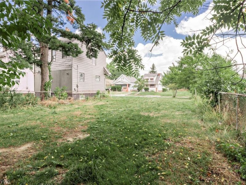 14100 Rexwood Avenue, Cleveland, OH 44105 Photo 4