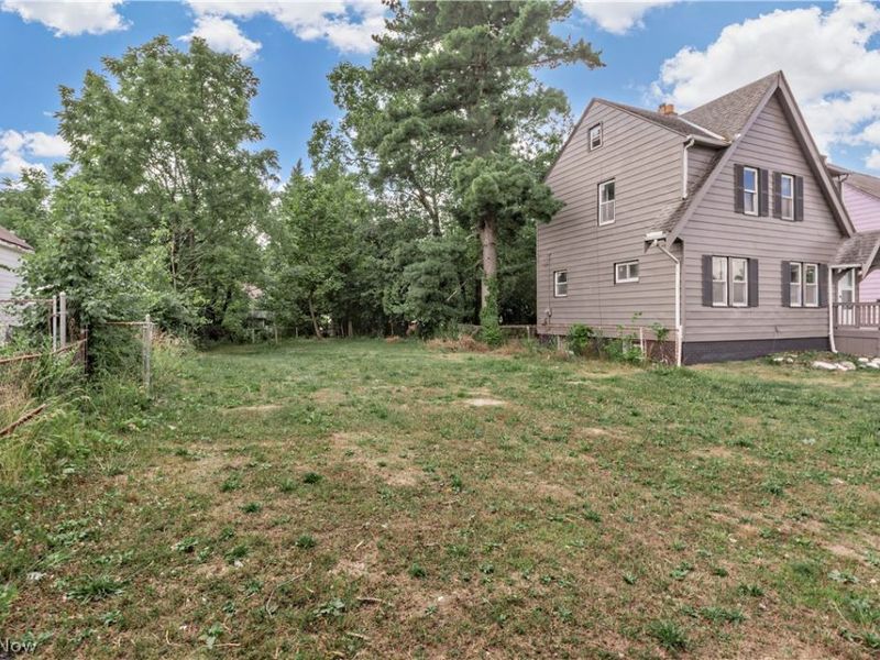 14100 Rexwood Avenue, Cleveland, OH 44105 Photo 5