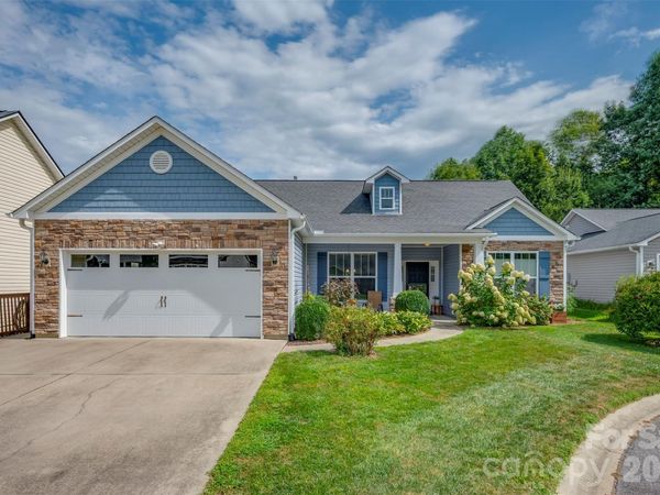 131 Creekwalk Lane, Hendersonville, NC 28792