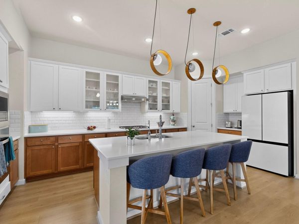 4010 Flowstone LN, Round Rock, TX 78681