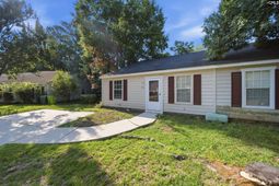 106 Londonberry Circle  photo 4