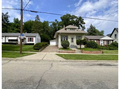 Main Photo