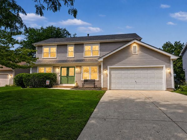 1262 Knollwood Circle , Crystal Lake, IL 60014