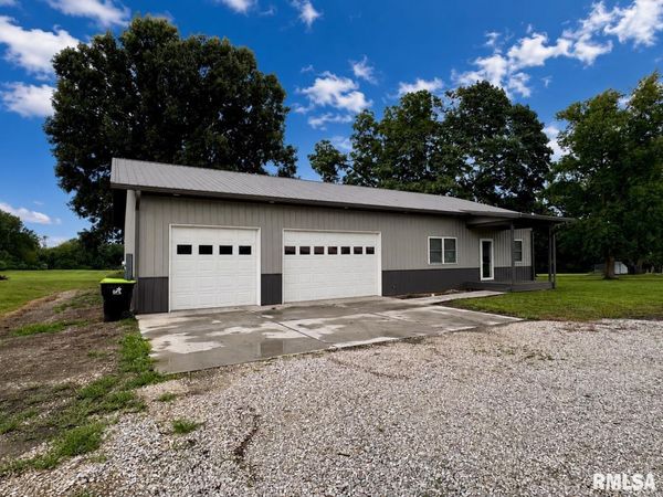 409 N UNION Street, Griggsville, IL 62340