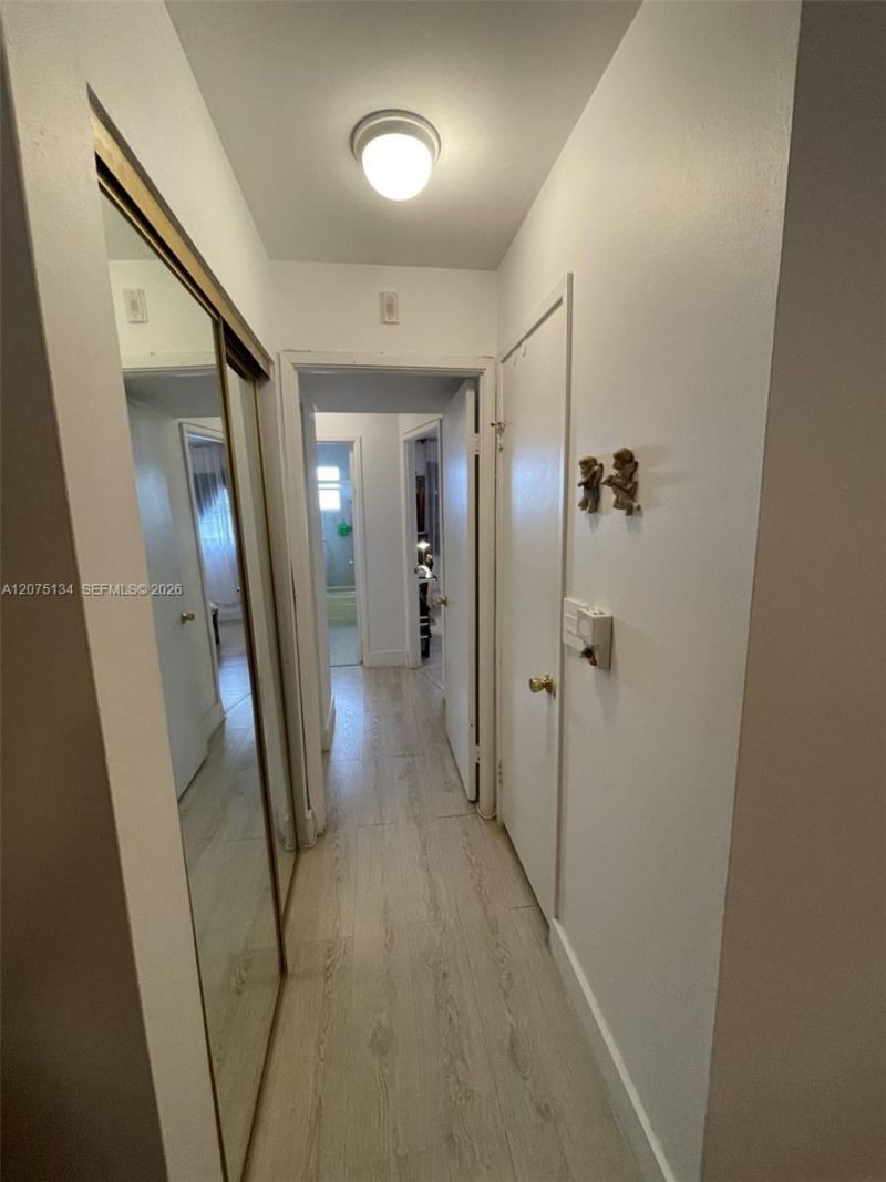 1000 NE 14th Ave , Unit 211, Hallandale Beach, FL 33009 Photo