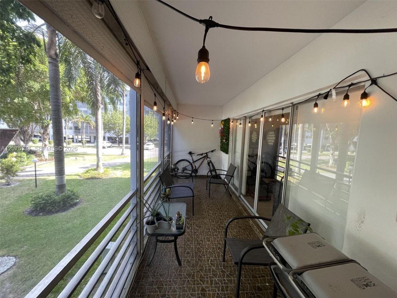 1000 NE 14th Ave , Unit 211, Hallandale Beach, FL 33009 Photo