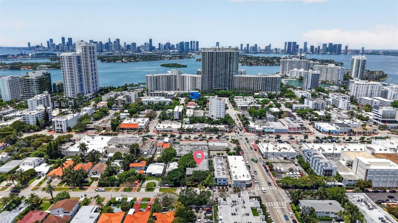1446 Lenox Ave , Unit 5, Miami Beach, FL 33139 Photo