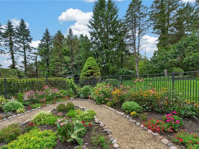33433 Pinetree Road, Pepper Pike, OH 44124 Photo 48