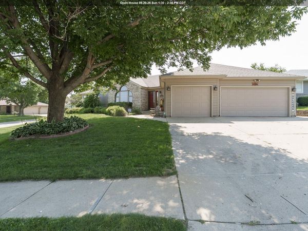 4850 MEADOW LARK LN, Sioux City, IA 51106