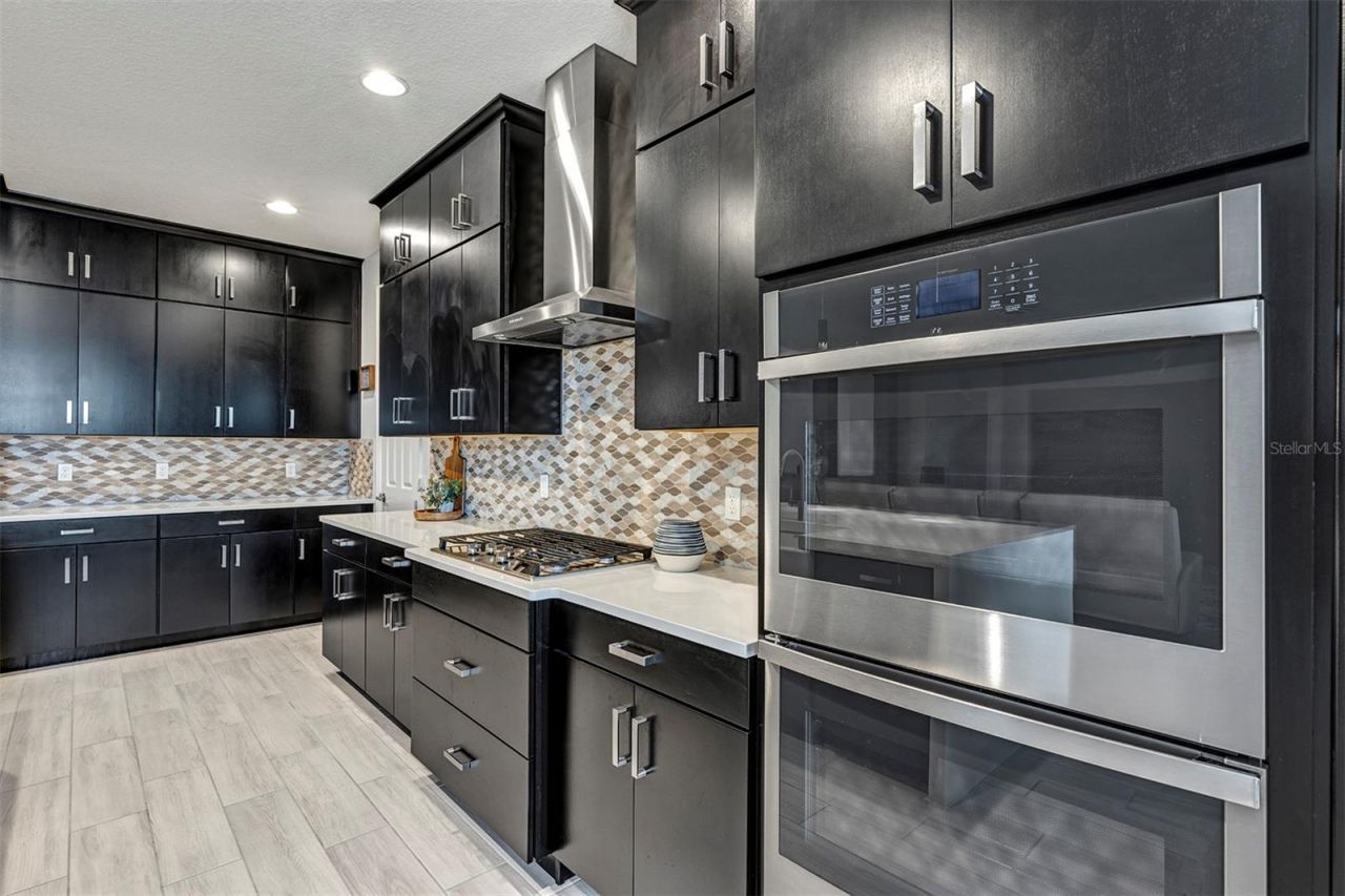 1112 Hull Island Drive, Oakland, FL 34787 Photo