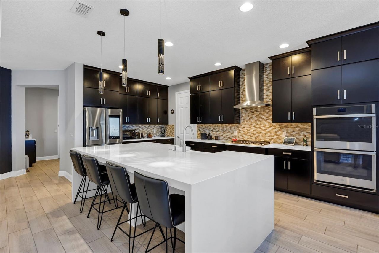 1112 Hull Island Drive, Oakland, FL 34787 Photo