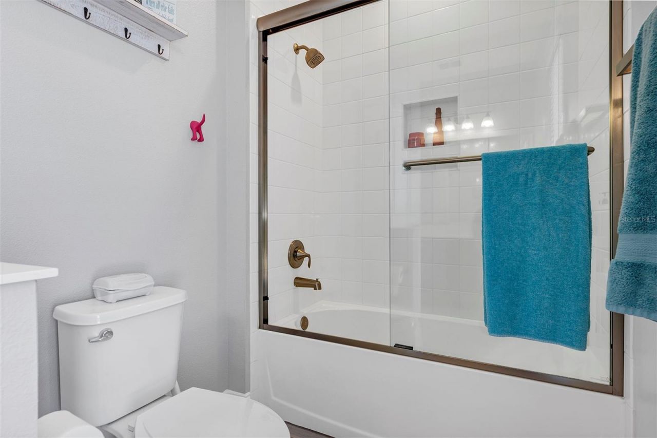 1112 Hull Island Drive, Oakland, FL 34787 Photo