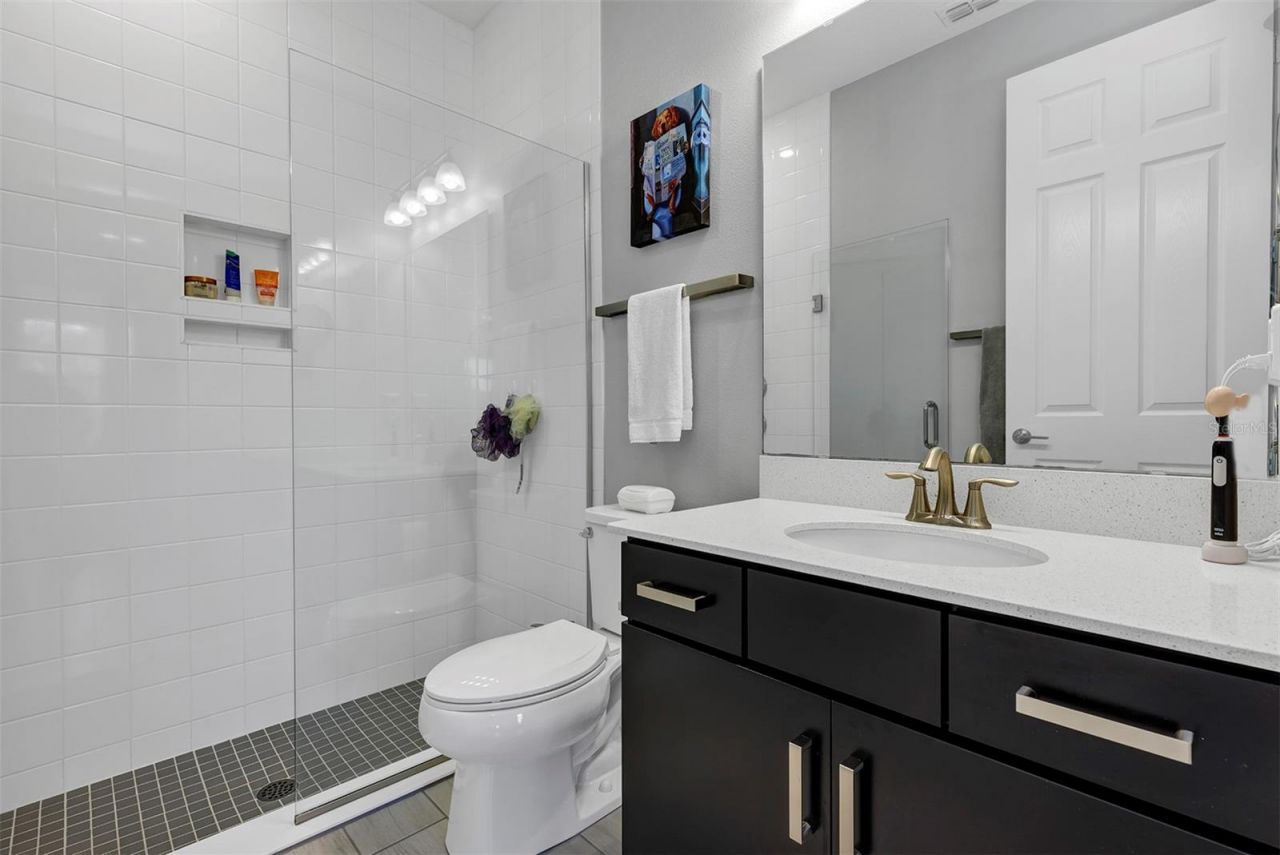 1112 Hull Island Drive, Oakland, FL 34787 Photo