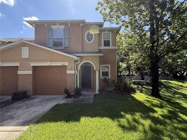 4521 LIMERICK DRIVE , TAMPA, FL 33610
