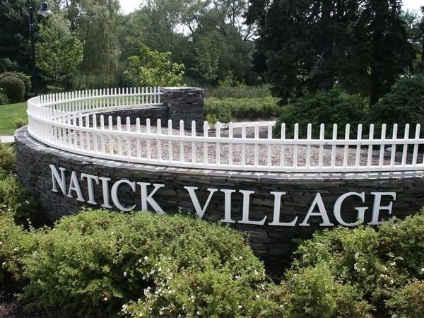 17 Village Rock Lane, Unit 19, Natick, MA 01760
