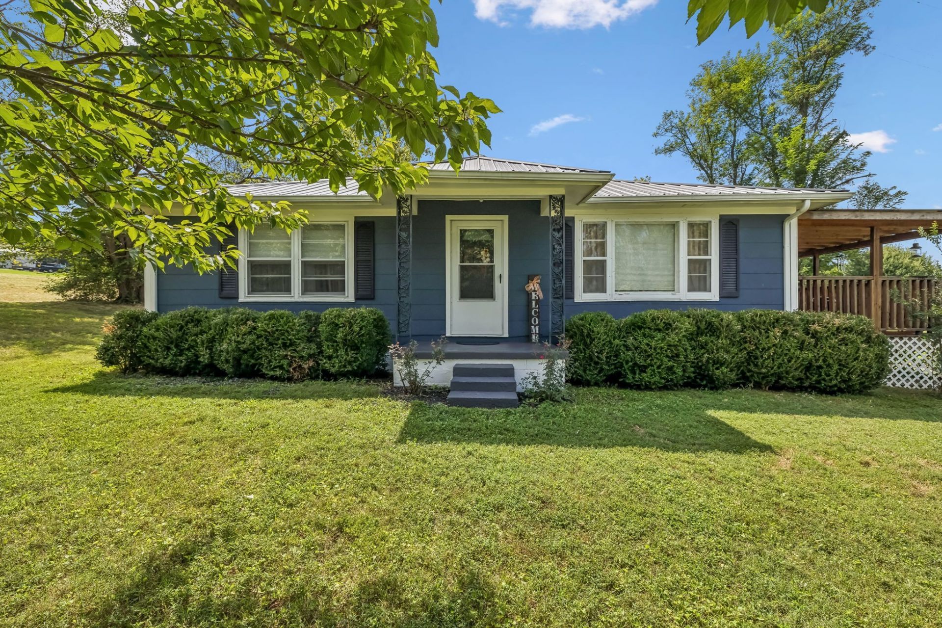 8315 Old Highway 52, Westmoreland, TN 37186 Main Photo