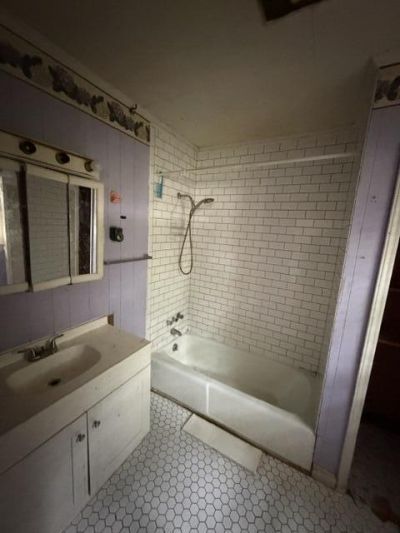 2691 Olympia Avenue Photo 7