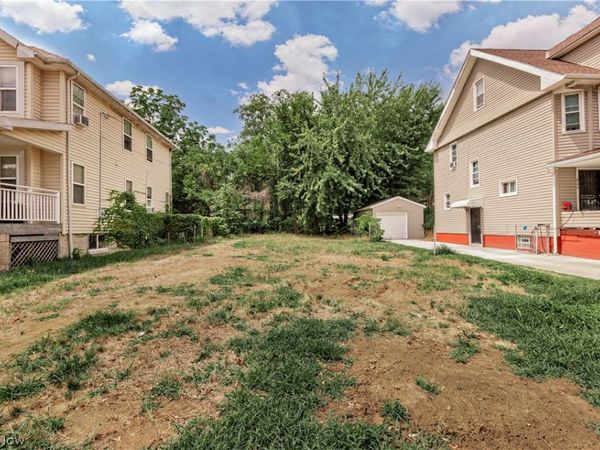 548 E 118th Street, Cleveland, OH 44108