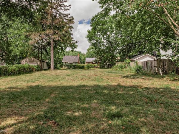 4292 E 163 Street , Cleveland, OH 44128