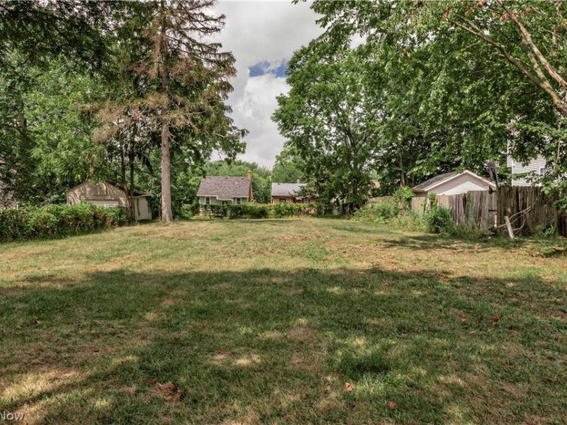 4292 E 163 Street, Cleveland, OH 44128 Photo 1