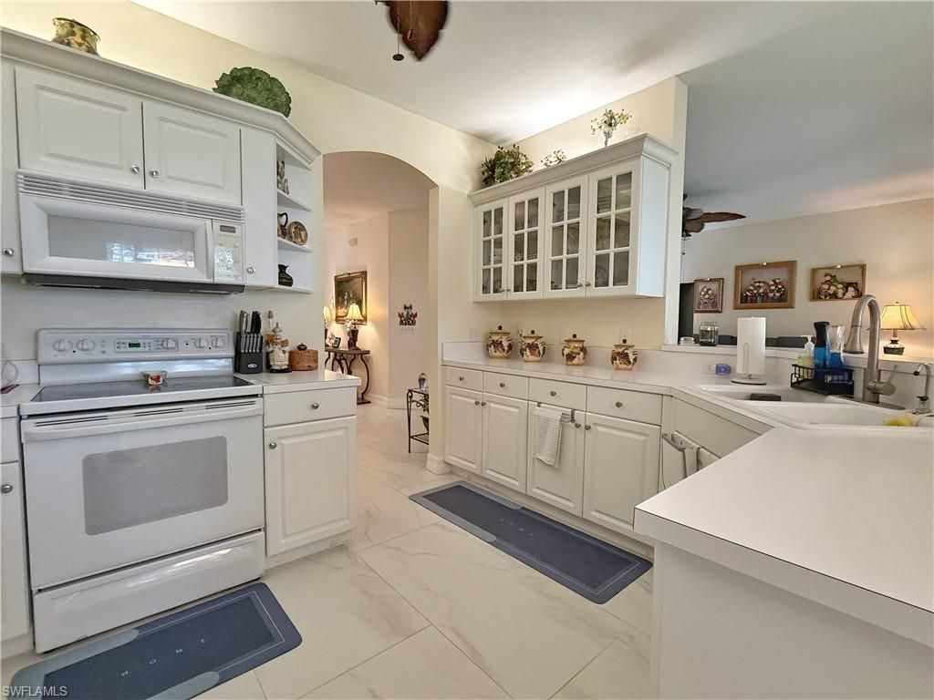 1310 Charleston Square Dr, Unit 101, Naples, FL 34110 Photo
