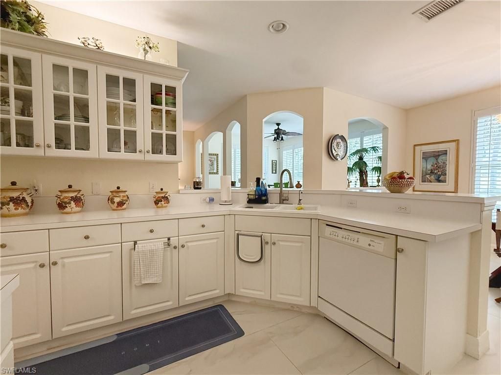 1310 Charleston Square Dr, Unit 101, Naples, FL 34110 Photo