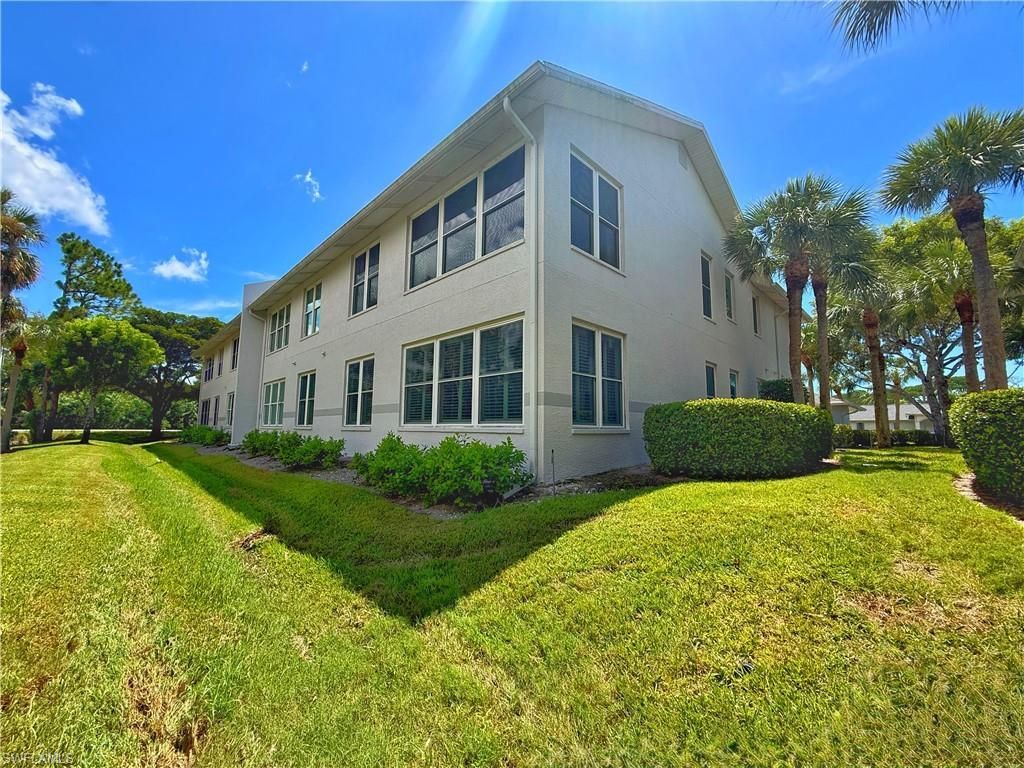 1310 Charleston Square Dr, Unit 101, Naples, FL 34110 Photo