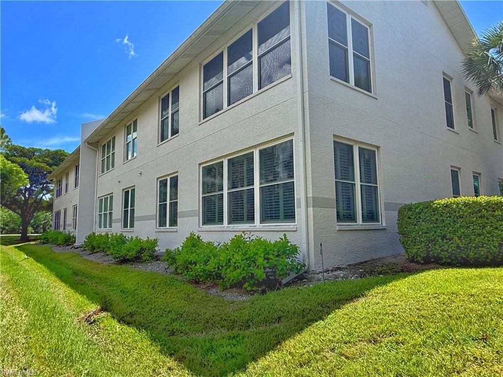 1310 Charleston Square Dr, Unit 101, Naples, FL 34110 Photo