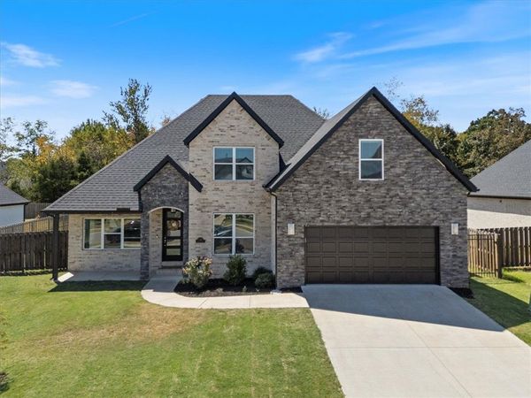 1541 Bristol Lane , Centerton, AR 72719