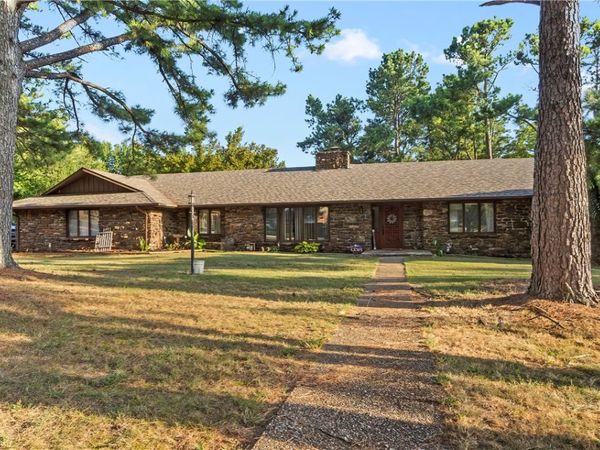 1002 Sherman Avenue , Harrison, AR 72601
