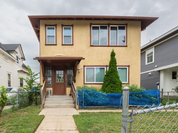 2218 4th Avenue N, Minneapolis, MN 55405