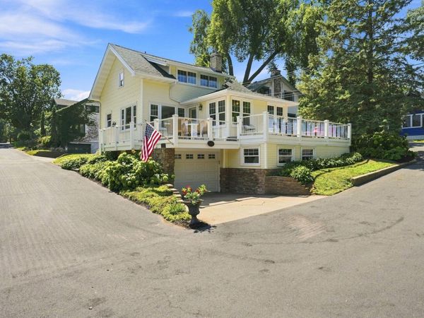 2800 Center Road, Wayzata, MN 55391
