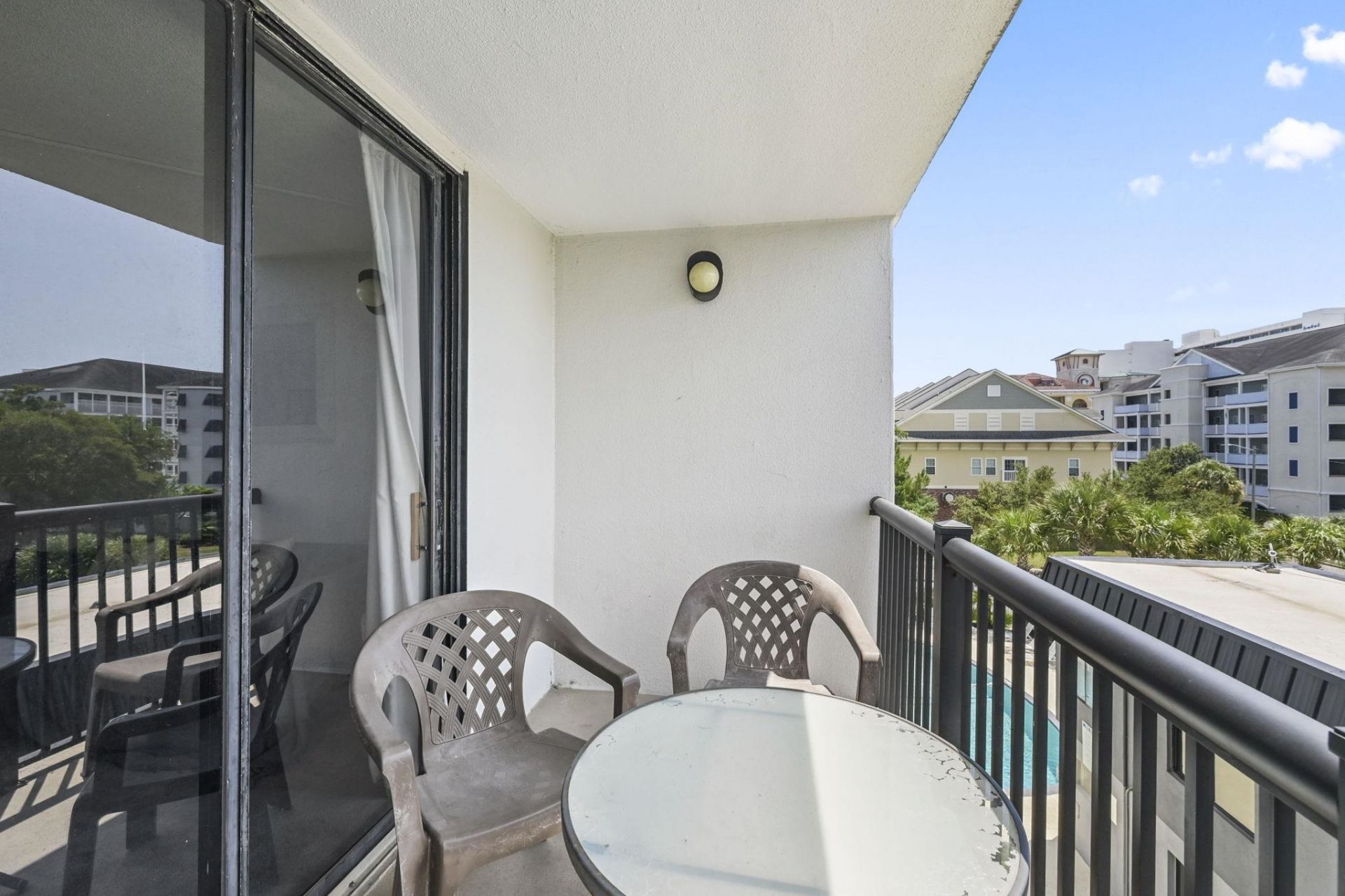 601 Mitchell Dr. Photo 4