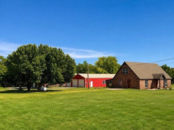 1915 S Lenapah Avenue , Skiatook, OK 74070