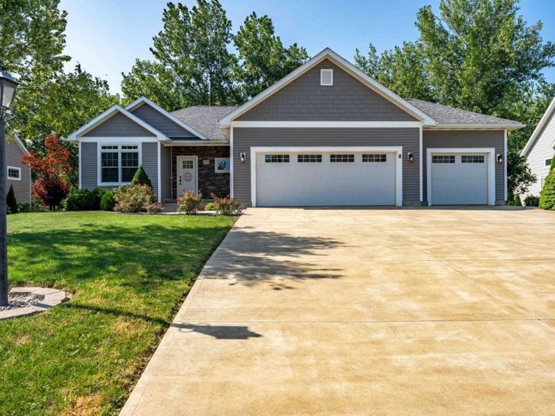 5131 E Blue Teal Drive, Port Clinton, OH 43452 Photo 1
