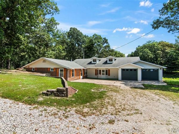 10292 Old Litchfield Trail , Litchfield, IL 62056
