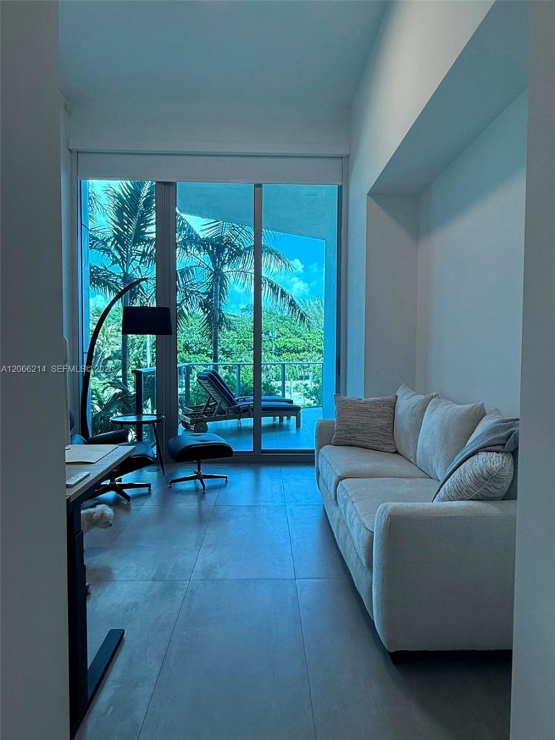 701 N Fort Lauderdale Blvd , Unit 214, Fort Lauderdale, FL 33304 Photo