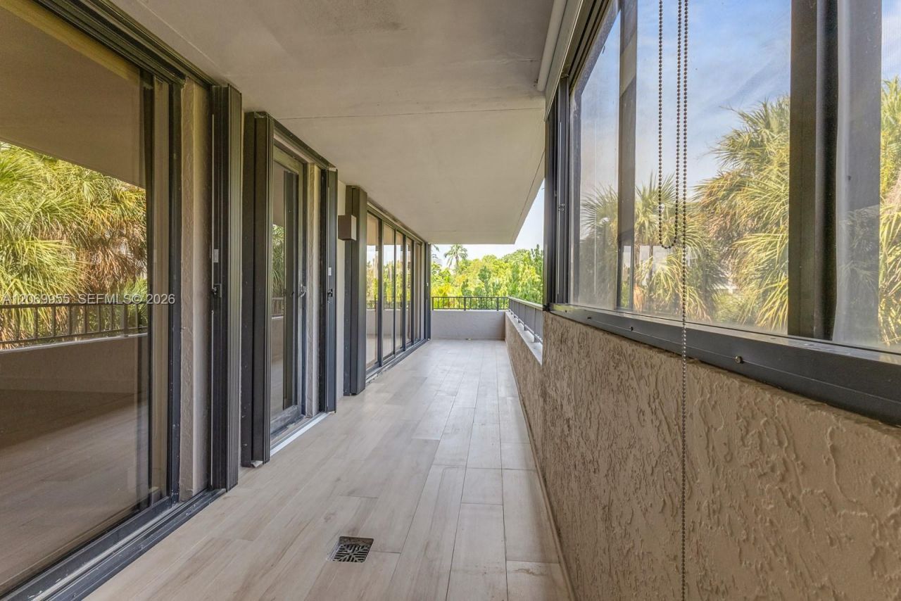 251 Crandon Blvd , Unit 210, Key Biscayne, FL 33149 Photo