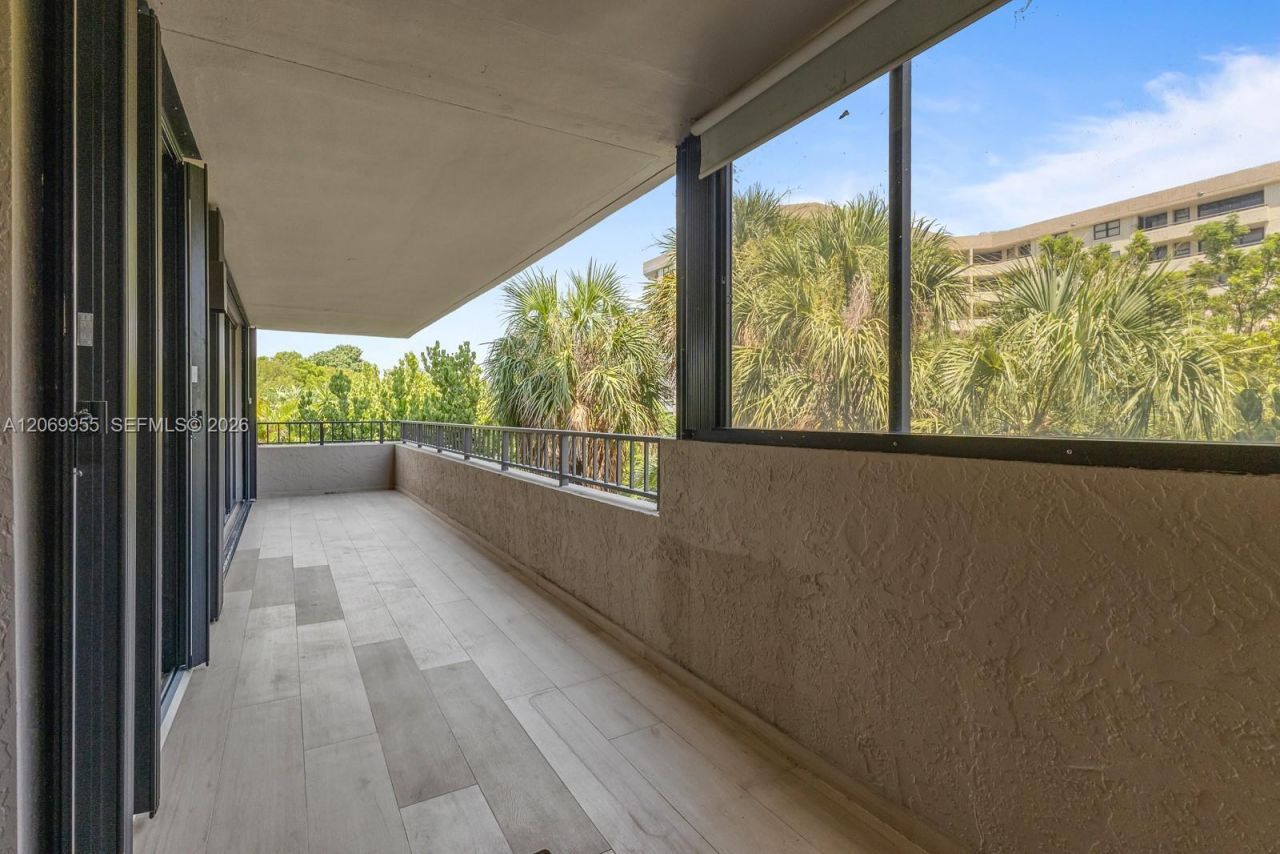 251 Crandon Blvd , Unit 210, Key Biscayne, FL 33149 Photo