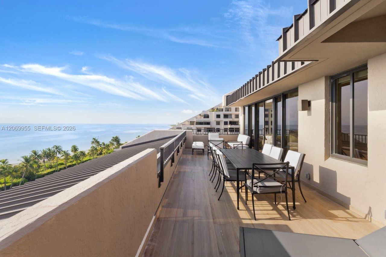 251 Crandon Blvd , Unit 210, Key Biscayne, FL 33149 Photo